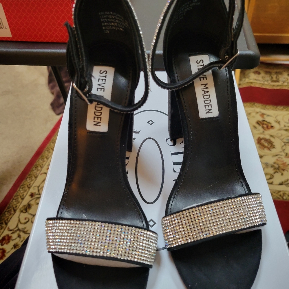 Women's dress shoes. Steve Madden NWOT